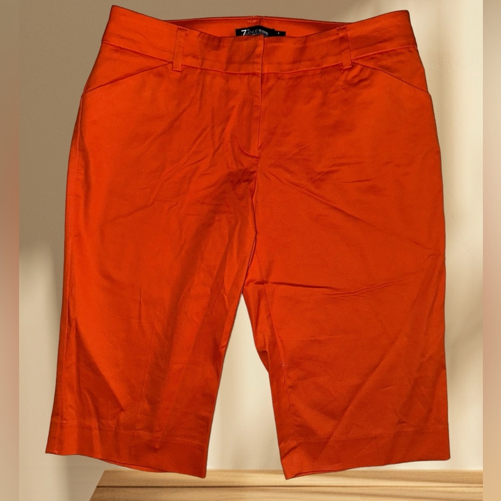 New York & Company 7th Avenue Suiting Collection Bermuda shorts, Size 4